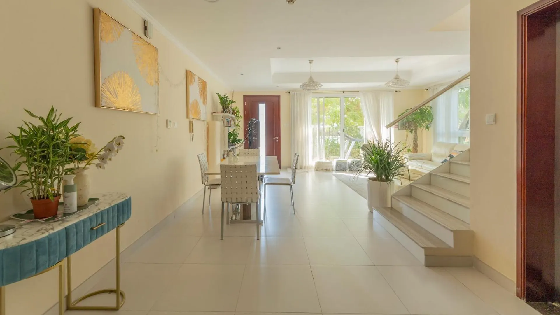 Homestay Luxurious Miracle Home Dubai United Arab Emirates