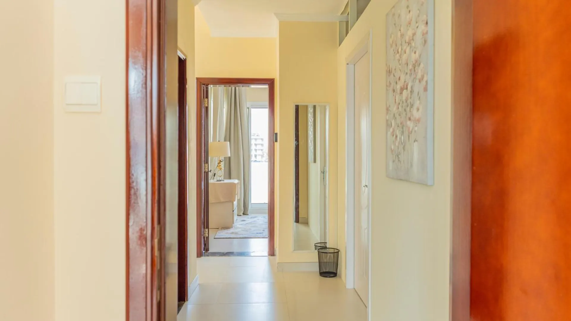 Luxurious Miracle Home Dubai United Arab Emirates