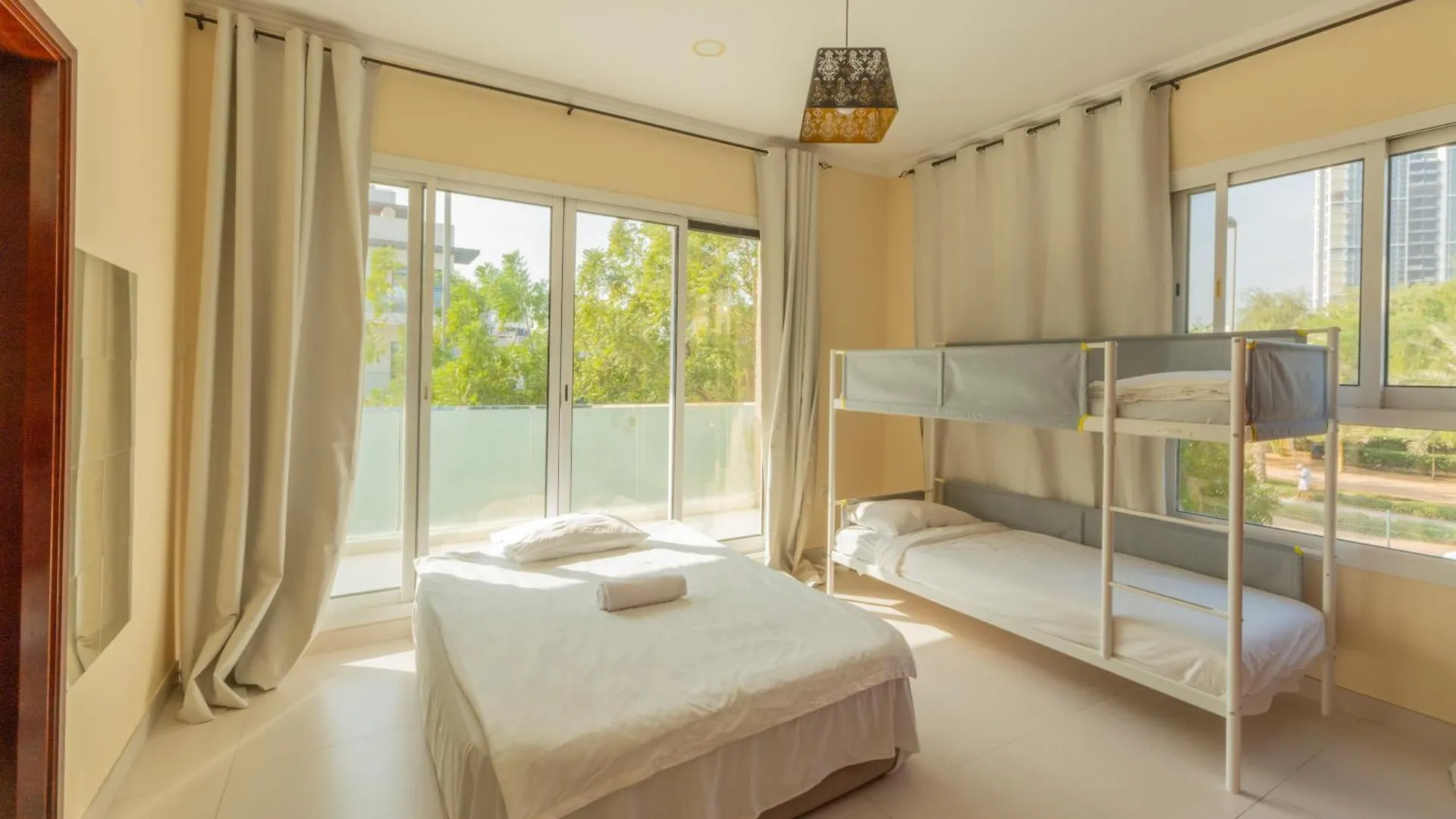 Luxurious Miracle Home Dubai