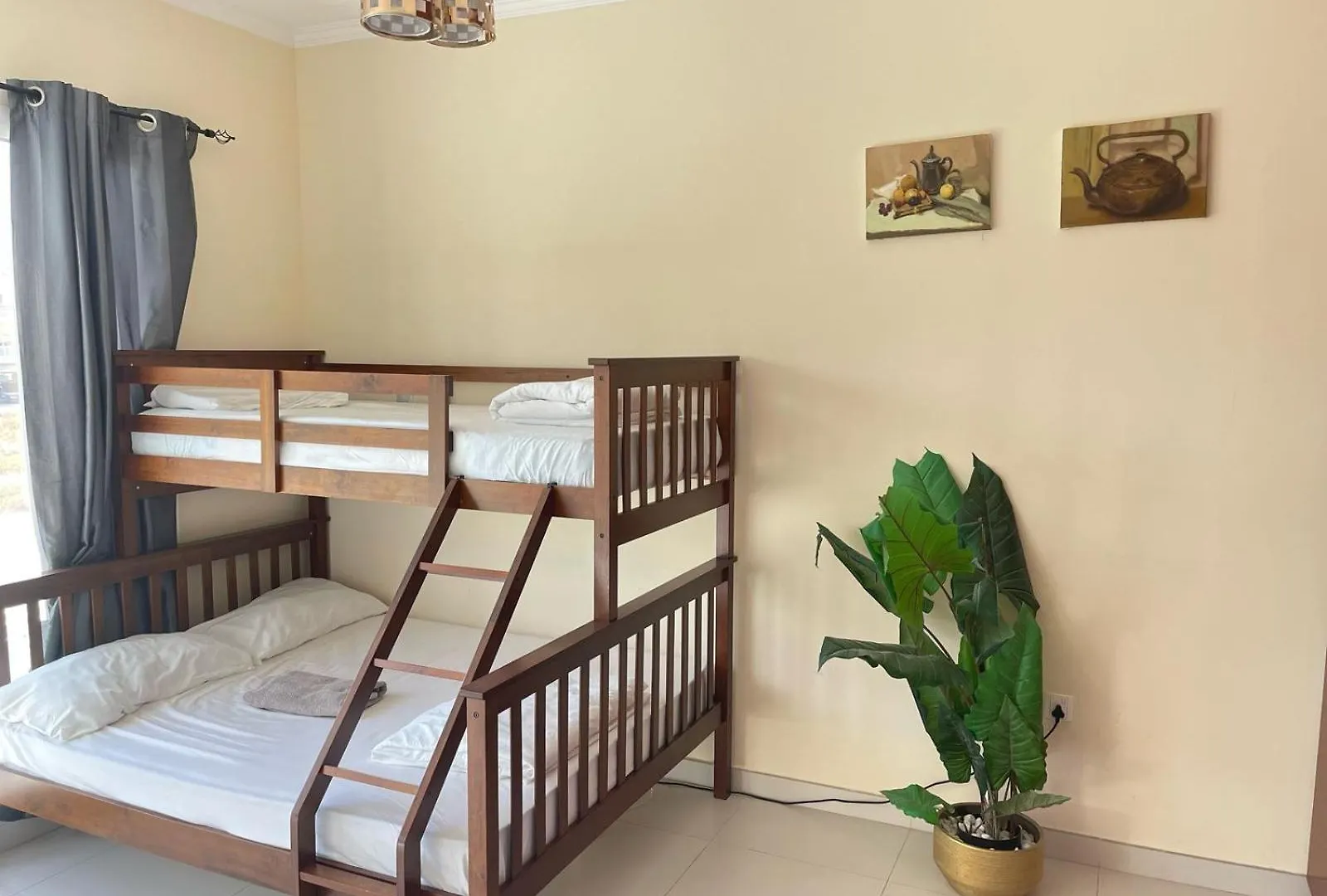 Homestay Luxurious Miracle Home Dubai